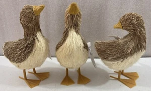 Enten Konvolut 3 Raffia Stroh Figuren 7,25"H Neu Ostern - Bild 1 von 6