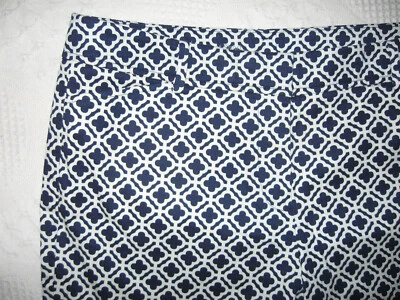 PANTALONES CORTOS TALBOTS EL CORTO PERFECTO TALLA 10P X 10" AZUL MARINO BLANCO ALGODÓN ELÁSTICO USADO EN EXCELENTE ESTADO Foto 1 de 4
