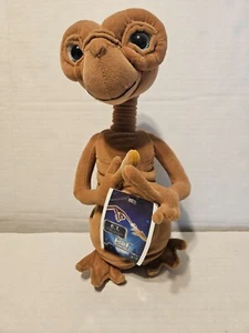ET - Extra Terrestrial Toys R Us Exclusive 20th Anniversary 12" Plush (poseable) - Picture 1 of 11