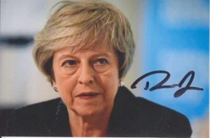 FOTO FIRMADA A MANO THERESA MAY 6X4 PRIMER MINISTRO DEL REINO AUTÓGRAFO 12 - Imagen 1 de 1