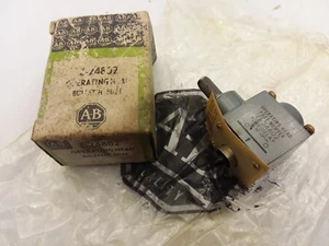 CABEZAL DE FUNCIONAMIENTO ALLEN BRADLEY Z-24802 PARA INTERRUPTOR DE LÍMITE TIEMPO RETARDO NUEVO EN CAJA - Imagen 1 de 4
