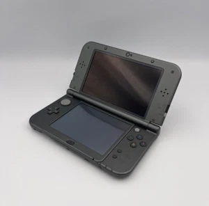 Console Nintendo nuova 3DS LL XL nera metallizzata edizione lingua giapponese japan - Foto 1 di 12