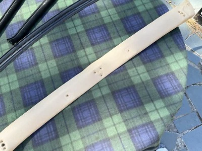 Panel de embellecimiento de cabezal interior convertible Jaguar XJS V12 Foto 1 de 4