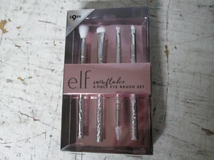 E.L.F. Juego de 4 cepillos de ojos Snowflake, NUEVO - Imagen 1 de 4