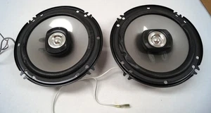 LOT (2) Pioneer TS-165P Speakers 6.5'' Car Audio 200W 4 Ohms Black WORKING C123 - Picture 1 of 5