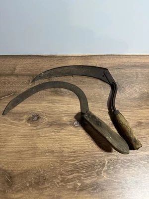 2-Старинный фермы сельского хозяйства ручной серп лезвие деревянная ручка коса дисплей или использовать - Изображение 1 из 4