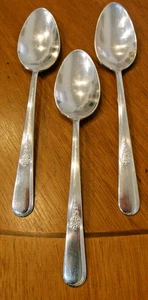 Lot of 3 Teaspoons Holmes & Edwards Inlaid Youth Silverplate Spoon Flatware - Picture 1 of 3