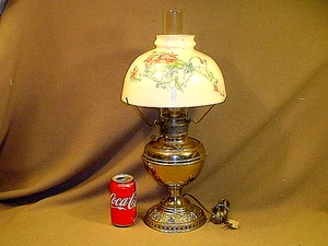 NICE VINTAGE B&H BRADLEY & HUBBARD CONVERTED TO ELECTRIC OIL LAMP~SWITCH ON BASE - Picture 1 of 9