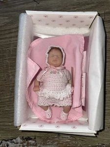 ASHTON DRAKE/ DOROTHY STEVEN  SO TRULY REAL "SWEET AS HONEY"  NIB WITH COA - Picture 1 of 5