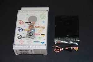 Chiave Key Pin Disney Store Serie 1 Mystery Key 2020 Minnie NEW in Box - Foto 1 di 2