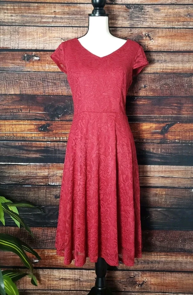 Lindo Vestido Bery Love Talla Mediana Para Mujer Rojo Encaje Manga Acampanada Cremallera Espalda Foto 1 de 4