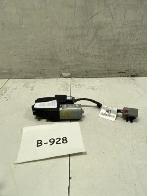 2008 LAND ROVER LR2 SE SUN ROOF MOTOR OEM+ - Image 1 of 4