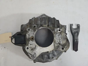 BELL HOUSING HYDRAULIC CLUTCH CHEVY GMC TRUCK 85-87 MANUAL TRANSMISSION - Picture 1 of 13