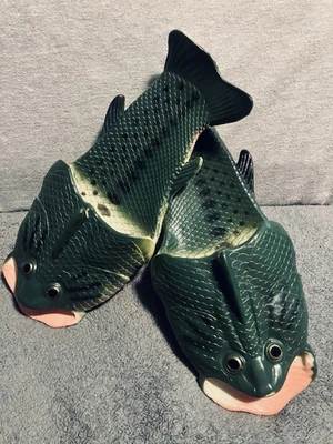 Chanclas de pez lubina sandalias de pesca divertidas mordaza regalo 9/10M *forma GR8* Foto 1 de 4