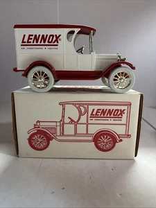 ERTL Lennox Furnace 1923 1/2 Ton Chevy Consegna Furgone Coin Bank Nuovo Spedizione Gratuita - Foto 1 di 13