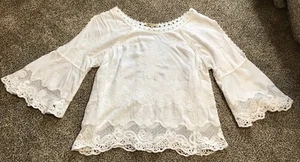 DEMOCRACY WOMENS TOP SMALL WHITE EMBROIDERED CROCHET HOBO PEASANT BLOUSE - Picture 1 of 2