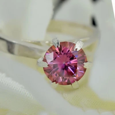 Certified 1.80ct VS1 Round F VS1 Diamond Ring for Women In 14k White Gold - Image 1 of 4