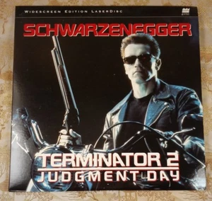 Terminator 2 Judgment Day Schwarzenegger LaserDisc - Picture 1 of 5