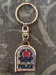 Beautiful Singapore Police Key Chain - Picture 1 of 2