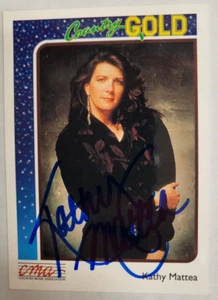 1992 Country Gold CMA firmada autografiada Kathy Mattea tarjeta coleccionable con certificado de autenticidad - Imagen 1 de 2