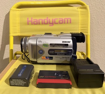 Камкордер Sony Handycam DCR-TRV50 Bluetooth Mini DV с ночной съемкой ПРОВЕРЕН НА РАБОТОСПОСОБНОСТЬ ✅ - Изображение 1 из 4