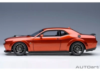 AUTOart 1/18 Dodge Challenger R/T Scat Pack Widebody 2022 Sinamon Stick - Photo 1/4