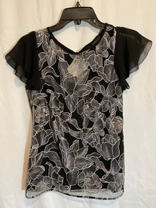 NWT White House Black Market Floral Lace Overlay Blouse Mesh Sz XS Flutter Sleev - Picture 1 of 24