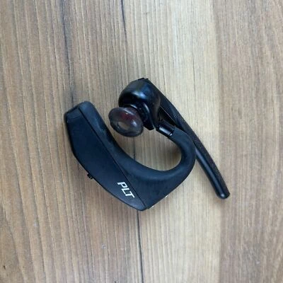 Plantronics Voyager 5200 POTE16 Ear-Hook Headset Black Bluetooth ANC - For Parts - Image 1 of 4