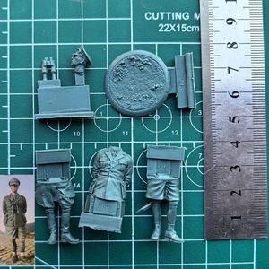 1/32 Scale 54mm Rommel Resin Figure Kits - Picture 1 of 1