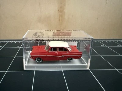Brekina 19052 Ford Taunus 17m de Luxe - Red - 1:87/HO - Image 1 of 4