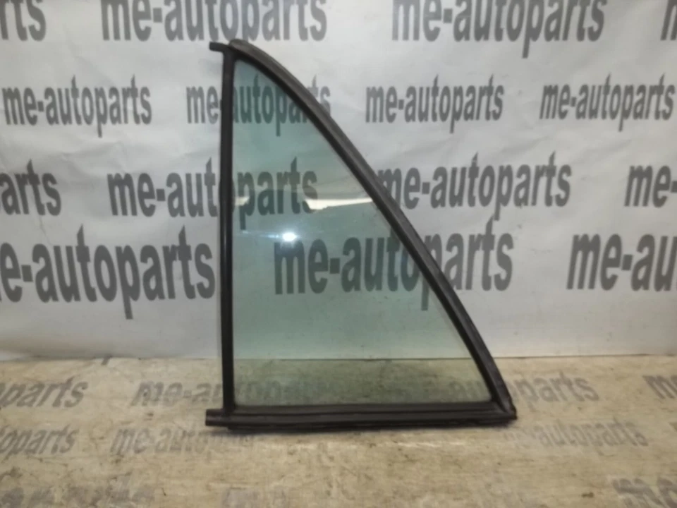 73-80 Mercedes-Benz W116 conductor trasero izquierdo estacionario cuarto ventilación ventana de vidrio Foto 1 de 4
