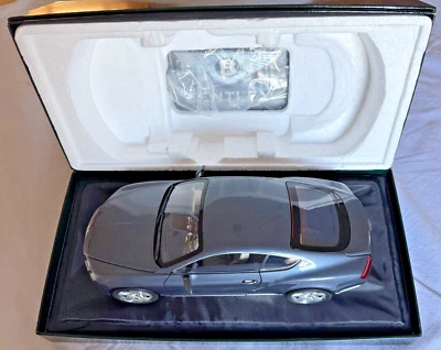 BENTLEY CONTINENTAL GT 2011, Minichamps, New, diecast 1/18 - Image 1 of 4