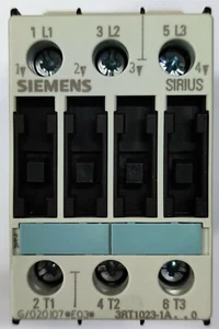 Siemens 3RH1023-1AP00, Industrial contactor relay, 4kW motor, 230VAC coil, BNIB - Picture 1 of 5