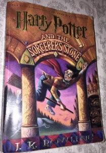 Harry Potter And The Sorcerers Stone (PB, 1999) - Bild 1 von 6
