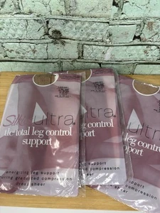 3 Silkies Ultra Total Leg Control XT Nude 100401 Hosiery Pantyhose Nylons NOS - Picture 1 of 6