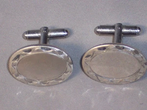 VINTAGE HAYWARD MENS STERLING SILVER OVAL CUFFLINKS WITH ENGRAVED DESIGN BORDER - Picture 1 of 3