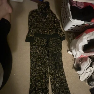 Apple Bottoms Hoodie Outfit Size 1X Black With Gold Lettering - Picture 1 of 5