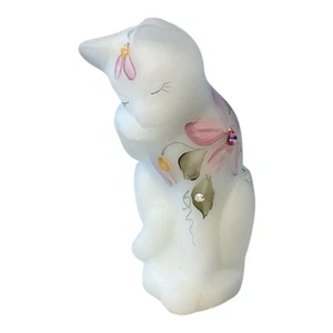 Fenton Milk Glass Grooming Kitty Floral Handpainted/Signed Rhinestone Satin Vtg - Picture 1 of 6