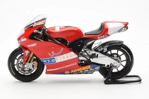 122020099 Ducati Desmosedici MotoGP Prova Minichamps 1/12 - Picture 1 of 4