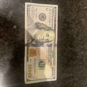 2009 U.S. $100 ONE HUNDRED DOLLAR STAR NOTE JB10151894 Circulated Folds - Picture 1 of 12