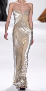 Maxi abito lungo da sera J. Mendel autunno 2013 passerella velluto panna matrimonio 2 - Foto 1 di 10
