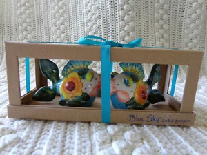 Blue Sky Clayworks Ceramic MISS LORELEI Kissing Fish SALT & PEPPER SET NIB - Picture 1 of 6