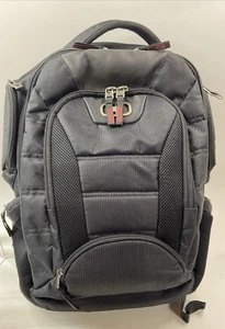 Mochila OGIO Bandit 17 negra con compartimento forrado de lana roja para computadora portátil - Imagen 1 de 11