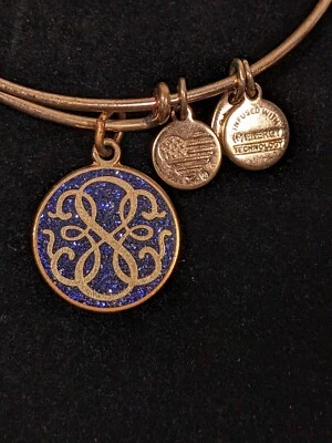 Alex Ani синий блестящий монограмма золотистый подвеска расширяемый браслет браслет 8 дюймов - Изображение 1 из 4