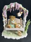 Liebe Teddies. 2002 nur Mitgliederfigur. Genevieve. Enesco. P Hillman.