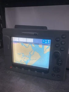 Raymarine e80 MFD Chartplotter E02011 - Picture 1 of 9