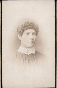 Woman Portrait A.Mayman Studio CDV Card Photograph (CDV4-5) - Picture 1 of 3