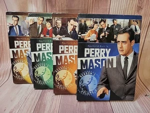 Raymond Burr's Perry Mason Season 1 And 2 - Foto 1 di 5