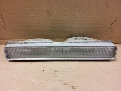 1979 Oldsmobile Toronado Pass Right Front Turn Signal Park Light Lamp 5970566 - Image 1 of 4