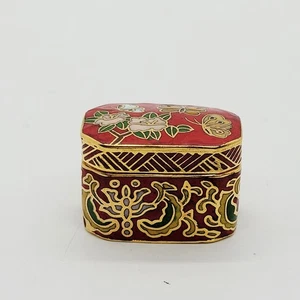 Small Oval Enamel Cloisonne Hinged Gold Red Trinket/Pill Box Floral Design 1" - Picture 1 of 16